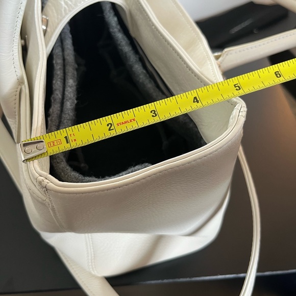 Gorgeous Cerf chanel bag never used - Picture 6 of 13